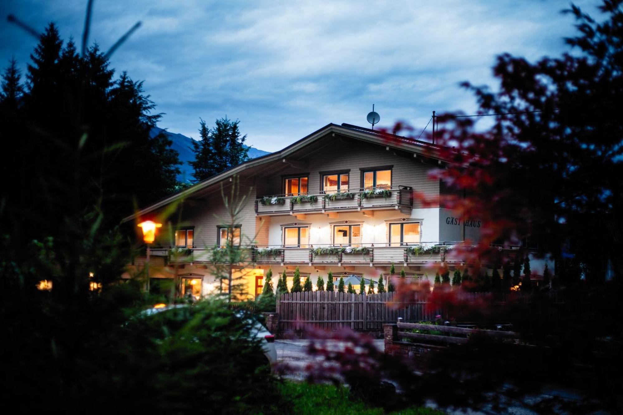 Pinetree Lodge Mayrhofen Extérieur photo